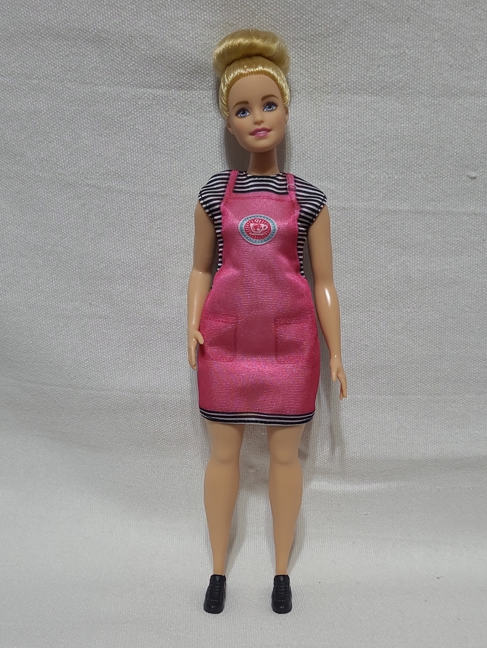 Barbie Year 2019 You Can Be Anything Coffee Shop Playset W/ Curvy Barbie Doll - Picture 10 of 12